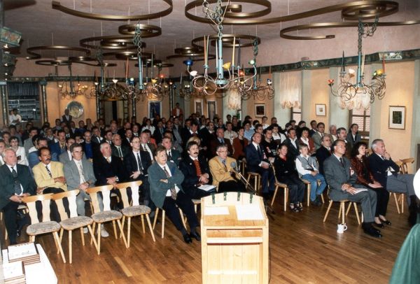 Der Saal des Restaurants Storchennest