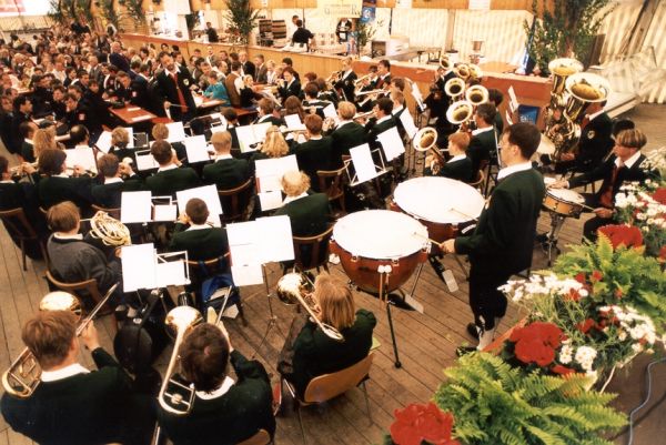 Die Donautaler zu Beginn des Gottesdienstes
