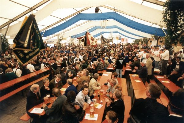 Der Fahneneinmarsch