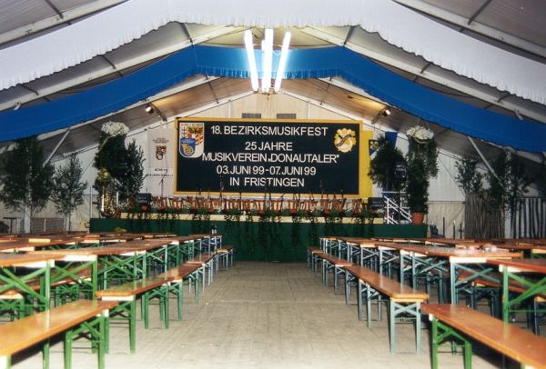 Die fertige Bühne